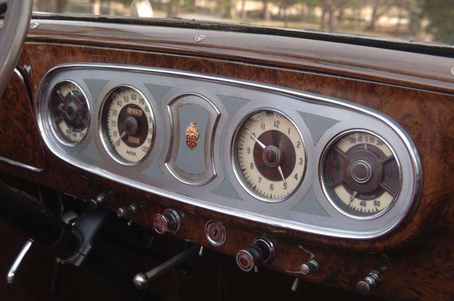  Packard Eight Model 1401 Convertible Coupe 1936 года  (фото 9 из 12)